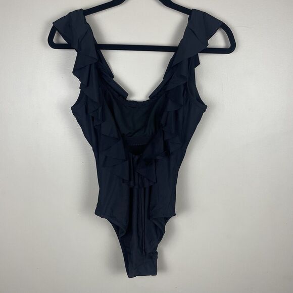 Elegant Black Ruffled Women's Swimsuit - Picture 5 of 9